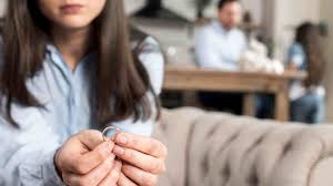 Заява про розірвання шлюбу та приклад правильно складеного документа